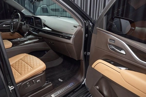 Внедорожник Cadillac Escalade 2023 года, 18000000 рублей, Красноярск