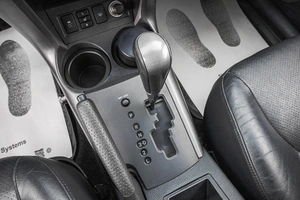 Внедорожник Toyota RAV4 2011 года, 1799000 рублей, Барнаул