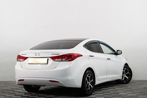 Седан Hyundai Avante 2011 года, 1079000 рублей, Сургут