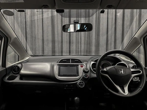 Хетчбэк Honda Fit 2013 года, 740000 рублей, Красноярск