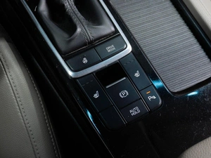 Седан Kia Optima 2016 года, 1599000 рублей, Тюмень
