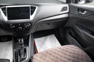 Седан Hyundai Solaris 2018 года, 1049000 рублей, Оренбург