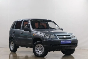 Внедорожник Chevrolet Niva 2011 года, 529000 рублей, Новокузнецк