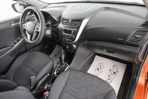 Седан Hyundai Solaris 2014 года, 1149000 рублей, Красноярск