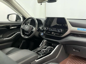Внедорожник Toyota Highlander 2021 года, 6240000 рублей, Красноярск