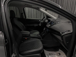 Внедорожник Ford Kuga 2017 года, 1450000 рублей, Красноярск