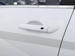 Седан Hyundai Elantra 2023 года, 2139000 рублей, Большой Сочи