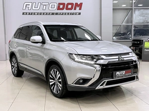 Внедорожник Mitsubishi Outlander 2018 года, 1787000 рублей, Солонцы