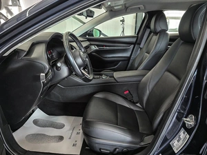 Седан Mazda 3 2019 года, 1949000 рублей, Красноярск