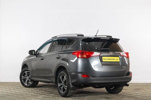 Внедорожник Toyota RAV4 2015 года, 2499000 рублей, Тюмень