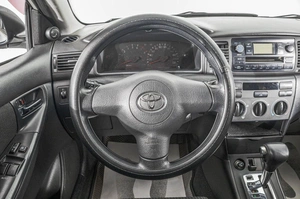 Хетчбэк Toyota Corolla 2006 года, 749000 рублей, Барнаул
