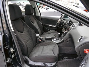 Хетчбэк Peugeot 308 2012 года, 680000 рублей, Краснодар