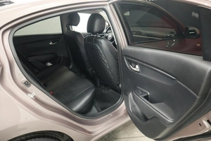 Седан Kia Rio 2019 года, 1550000 рублей, Курск