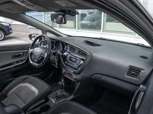 Хетчбэк Kia Ceed 2013 года, 920000 рублей, Нижний Новгород