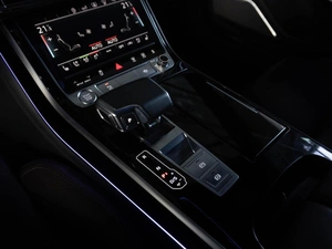 Седан Audi A8 2019 года, 5849000 рублей, Тюмень
