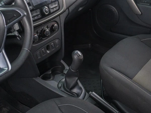 Седан Renault Logan Stepway 2019 года, 999000 рублей, Сургут