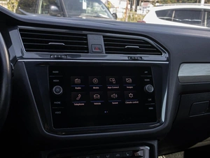 Внедорожник Volkswagen Tiguan L 2020 года, 2800000 рублей, Большой Сочи