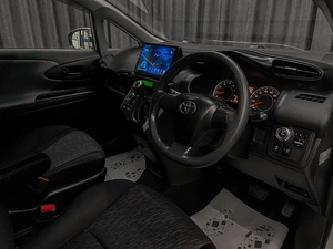 Минивэн Toyota Wish 2009 года, 1150000 рублей, Красноярск