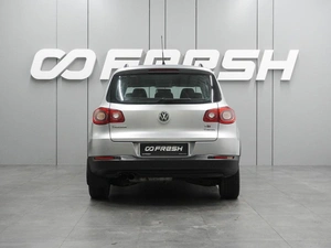Внедорожник Volkswagen Tiguan 2011 года, 845000 рублей, Воронеж
