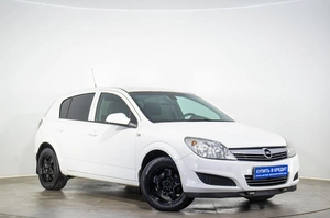 Хетчбэк Opel Astra 2011 года, 549000 рублей, Оренбург