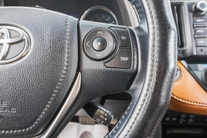 Внедорожник Toyota RAV4 2018 года, 2639000 рублей, Барнаул