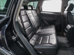 Внедорожник Volkswagen Touareg 2010 года, 2099000 рублей, Сургут
