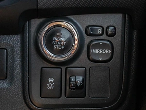 Минивэн Toyota Wish 2013 года, 1350000 рублей, Краснодар