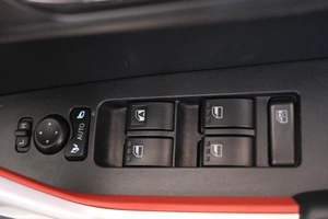 Внедорожник Toyota Raize 2019 года, 1599000 рублей, Омск