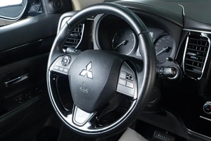 Внедорожник Mitsubishi Outlander 2021 года, 2819000 рублей, Тюмень