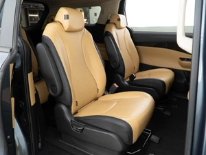 Минивэн Kia Carnival 2021 года, 3999055 рублей, Москва