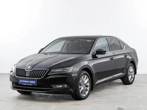Лифтбек Skoda Superb 2017 года, 2057077 рублей, Москва