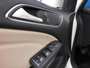 Хетчбэк Mercedes-benz B-класс 2013 года, 829033 рублей, Москва