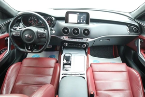 Лифтбек Kia Stinger 2018 года, 3700000 рублей, Мирное