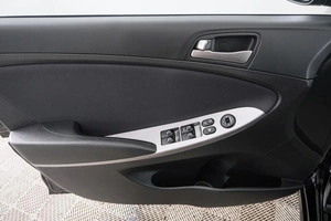 Седан Hyundai Solaris 2016 года, 1249000 рублей, Красноярск