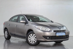 Седан Renault Fluence 2010 года, 649000 рублей, Челябинск