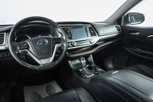 Внедорожник Toyota Highlander 2014 года, 2699000 рублей, Новосибирск