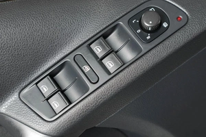 Внедорожник Volkswagen Tiguan 2012 года, 1459000 рублей, Тюмень