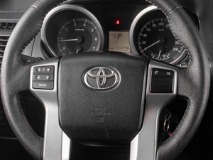 Внедорожник Toyota Land Cruiser Prado 2014 года, 3129000 рублей, Тюмень