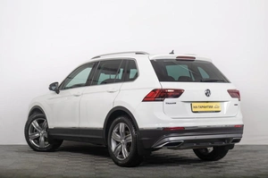 Внедорожник Volkswagen Tiguan 2018 года, 2189000 рублей, Томск