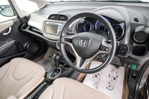 Хетчбэк Honda Fit 2012 года, 929000 рублей, Красноярск