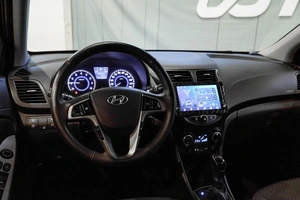 Седан Hyundai Solaris 2016 года, 979000 рублей, Ульяновск