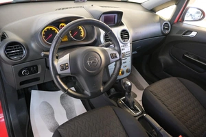 Хетчбэк Opel Corsa 2012 года, 719000 рублей, Омск