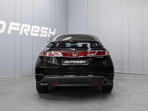 Хетчбэк Honda Civic 2008 года, 640000 рублей, Омск