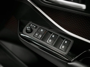 Внедорожник Toyota C-HR 2017 года, 1900000 рублей, Красноярск