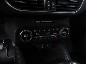 Универсал Ford Focus 2019 года, 1750000 рублей, Ростов-на-Дону