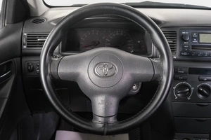 Хетчбэк Toyota Corolla 2005 года, 549000 рублей, Кемерово