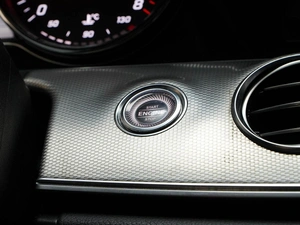 Седан Mercedes-benz E-класс 2019 года, 3020046 рублей, Москва