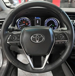 Седан Toyota Camry 2021 года, 2770000 рублей, Красноярск