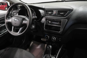 Хетчбэк Kia Rio 2012 года, 799000 рублей, Новокузнецк
