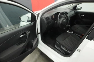 Седан Volkswagen Polo 2020 года, 1450000 рублей, Курск